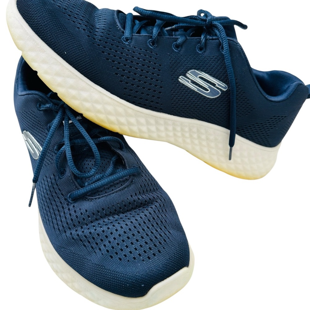 Skechers Navy and White Knit Lace-Up Sneakers Size 11 Lightweight Confort
